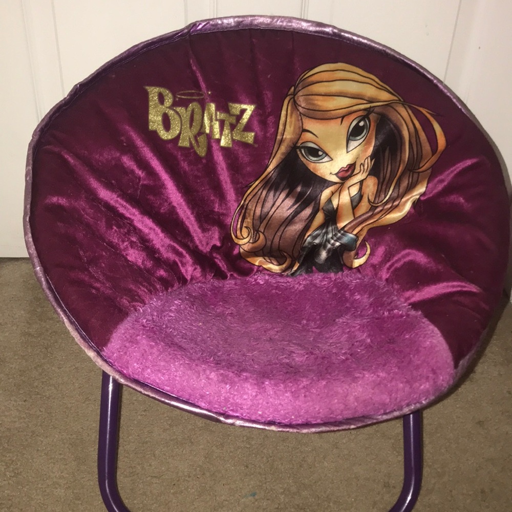 Kids Bratz fold up chair
